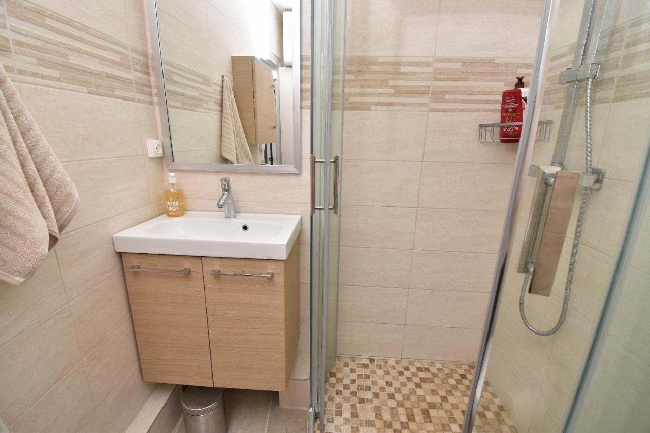 شقة T2 Entierement Renove Chabian Port Camargue لو غراو دو روا المظهر الخارجي الصورة